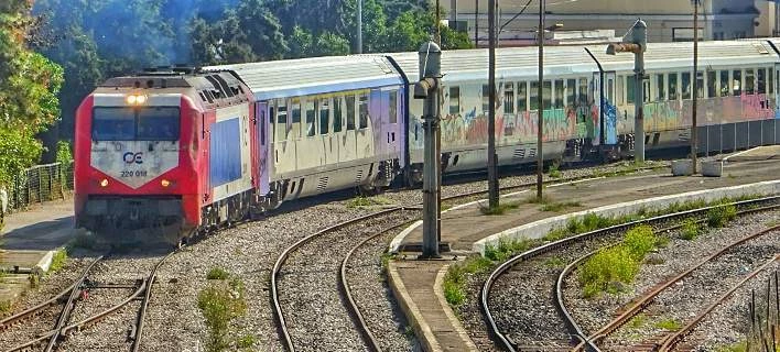 Ταλαιπωρία για το επιβατικό κοινό: Απεργία σε τρένα και Προαστιακό σήμερα